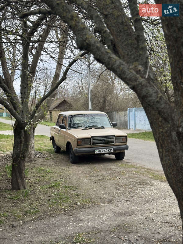 Седан ВАЗ / Lada 2107 1984 в Борисполі фото 12 Седан ВАЗ / Lada 2107 1984 в Борисполі