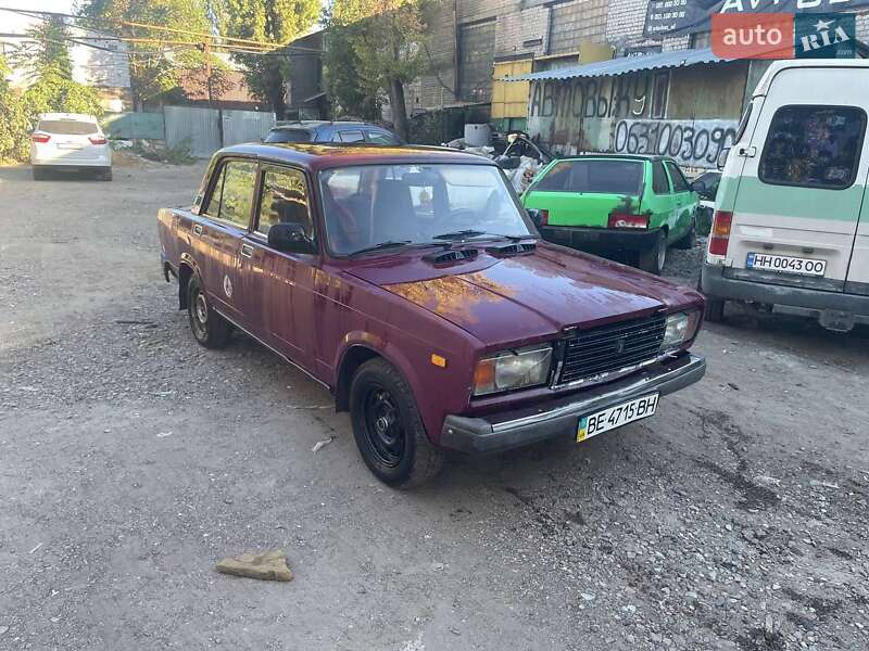 Седан ВАЗ / Lada 2107 1996 в Одесі