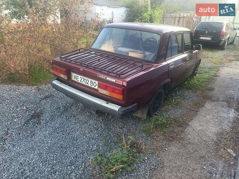 Седан ВАЗ / Lada 2107 2007 в Днепре