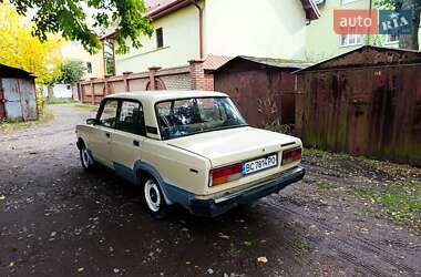 Седан ВАЗ 2107 1989 в  фото 4 Седан ВАЗ 2107 1989 в