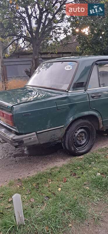 Седан ВАЗ / Lada 2107 1996 в Днепре