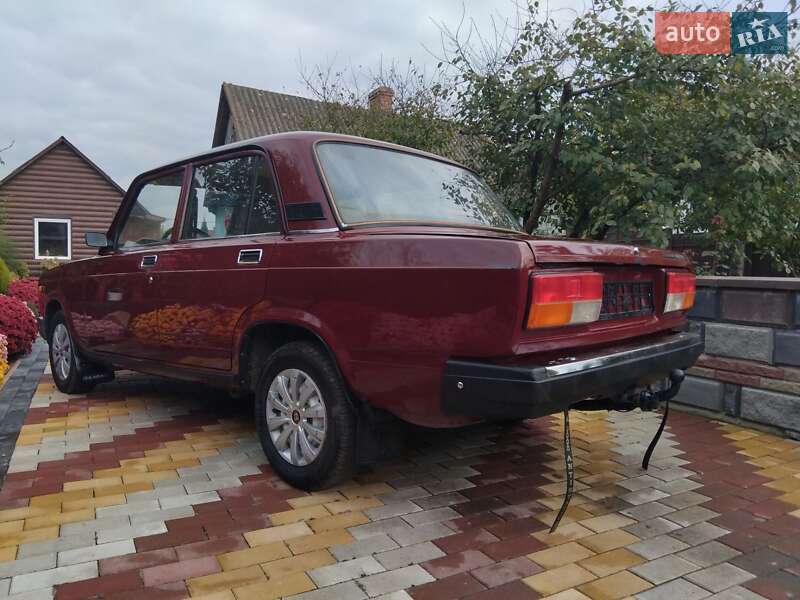Седан ВАЗ / Lada 2107 2008 в Гоще