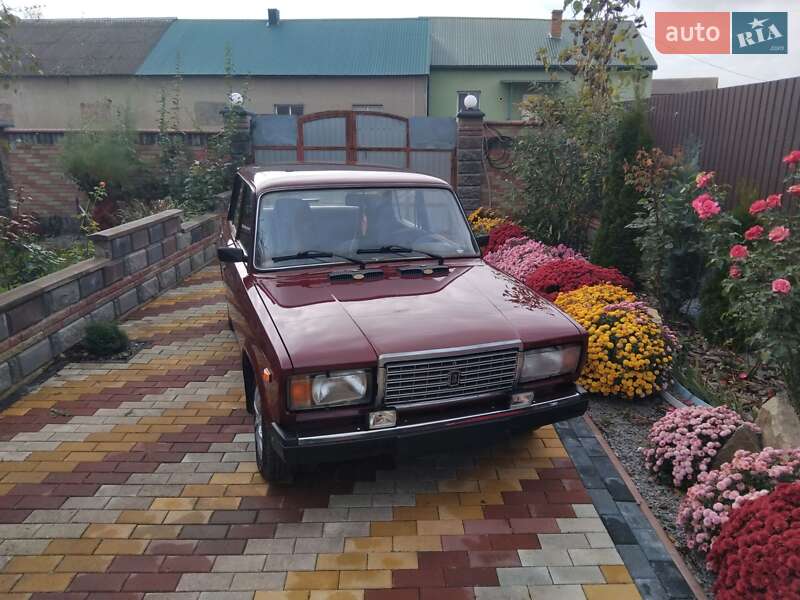 Седан ВАЗ / Lada 2107 2008 в Гоще