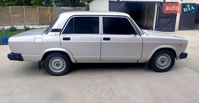 Седан ВАЗ / Lada 2107 2010 в Конотопе фото 2 Седан ВАЗ / Lada 2107 2010 в Конотопе
