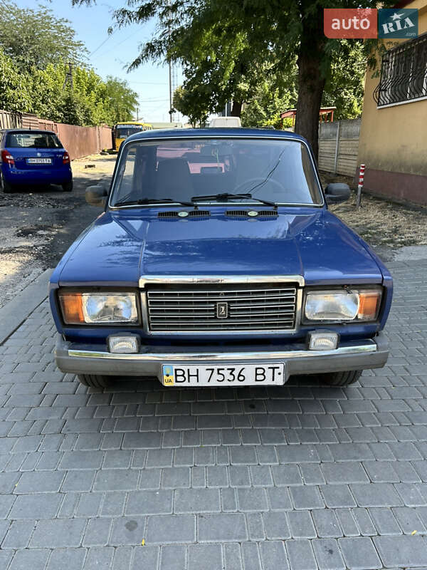 Седан ВАЗ 2107 2005 в 