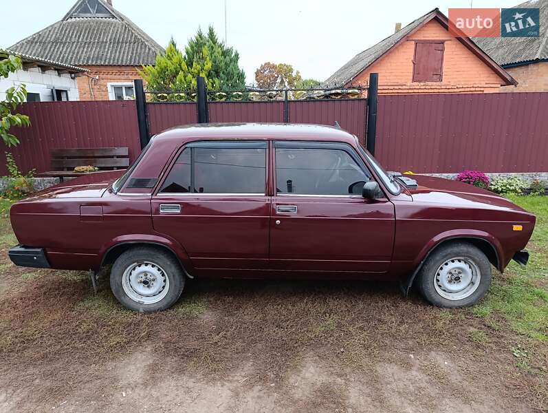Седан ВАЗ / Lada 2107 2008 в Недригайліву фото 4 Седан ВАЗ / Lada 2107 2008 в Недригайліву