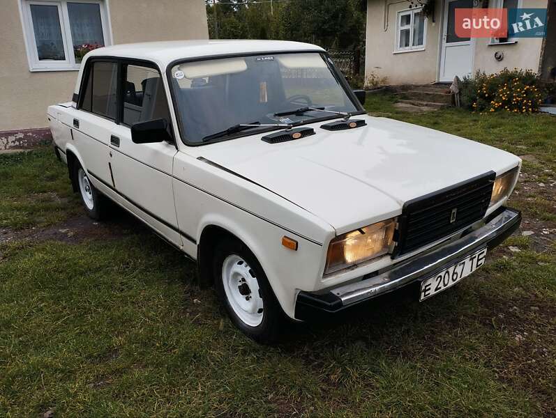 Седан ВАЗ / Lada 2107 1989 в Теребовле
