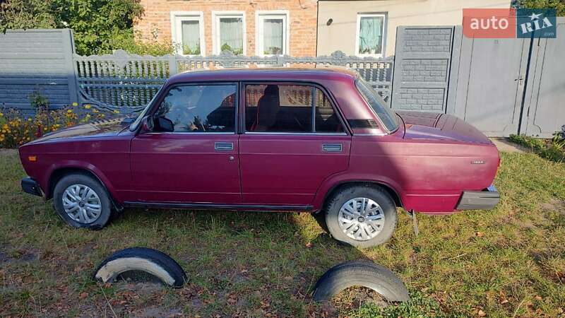 Седан ВАЗ / Lada 2107 2003 в Сумах фото 4 Седан ВАЗ / Lada 2107 2003 в Сумах