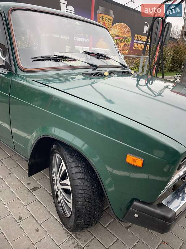 Седан ВАЗ / Lada 2107 1998 в Вінниці