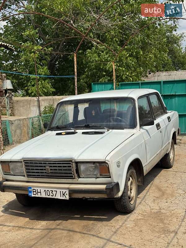 Седан ВАЗ 2107 1995 в 