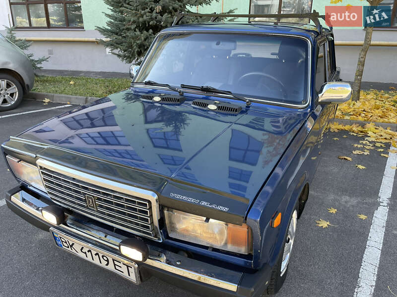 Седан ВАЗ / Lada 2107 2008 в Рівному фото 3 Седан ВАЗ / Lada 2107 2008 в Рівному