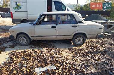 Седан ВАЗ 2107 1995 в  фото 4 Седан ВАЗ 2107 1995 в