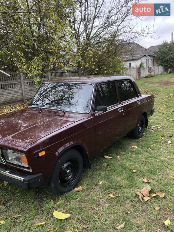 Седан ВАЗ / Lada 2107 2006 в Золотоноше фото 2 Седан ВАЗ / Lada 2107 2006 в Золотоноше