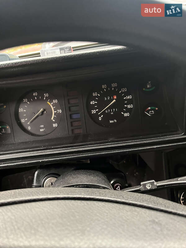 Седан ВАЗ / Lada 2107 1999 в Сумах