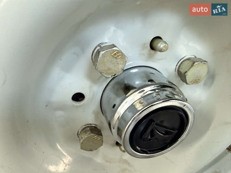 Седан ВАЗ / Lada 2107 2002 в Краснограді фото 13 Седан ВАЗ / Lada 2107 2002 в Краснограді