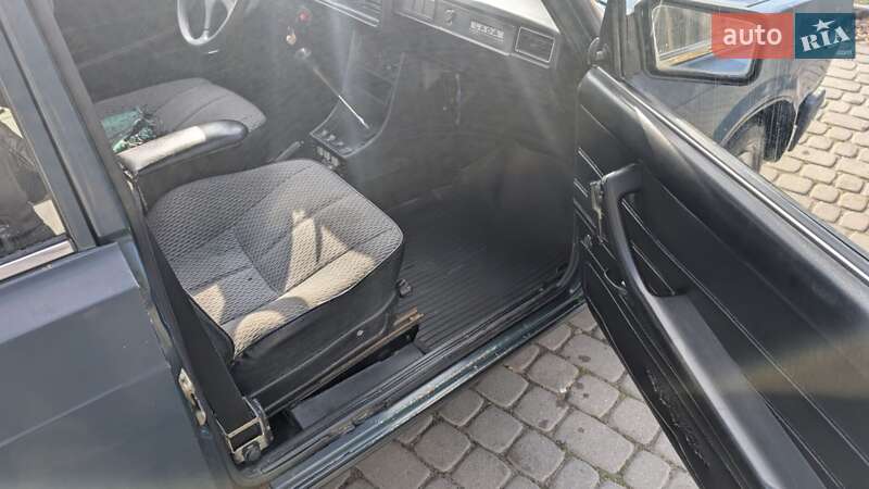 Седан ВАЗ / Lada 2107 2005 в Львове фото 9 Седан ВАЗ / Lada 2107 2005 в Львове