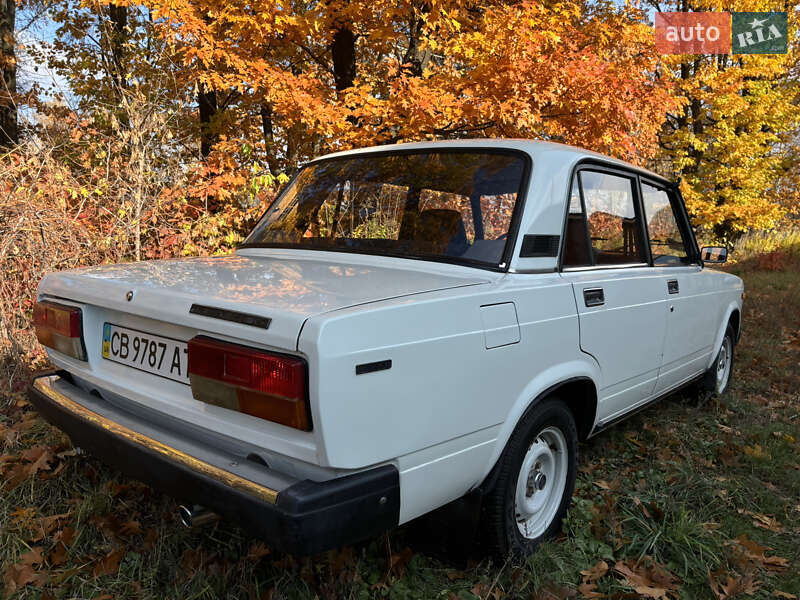 Седан ВАЗ / Lada 2107 2000 в Чернігові