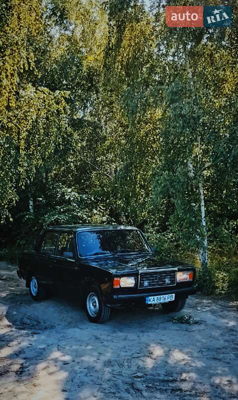 Седан ВАЗ / Lada 2107 2004 в Киеве фото 10 Седан ВАЗ / Lada 2107 2004 в Киеве