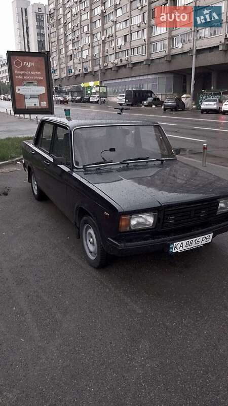 Седан ВАЗ / Lada 2107 2004 в Киеве фото 15 Седан ВАЗ / Lada 2107 2004 в Киеве