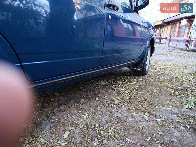 Седан ВАЗ / Lada 2107 2004 в Бердичеве фото 5 Седан ВАЗ / Lada 2107 2004 в Бердичеве