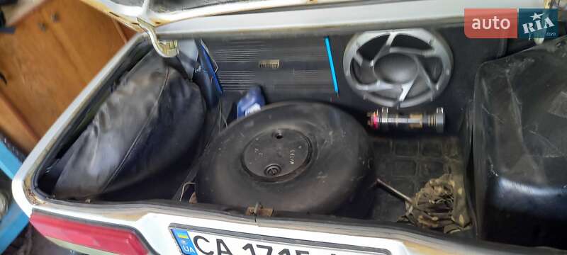 Седан ВАЗ / Lada 2107 2003 в Киеве