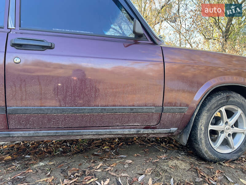 Седан ВАЗ / Lada 2107 2007 в Гайсине