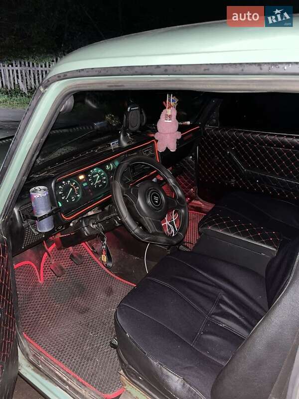 ВАЗ / Lada 2107 1989