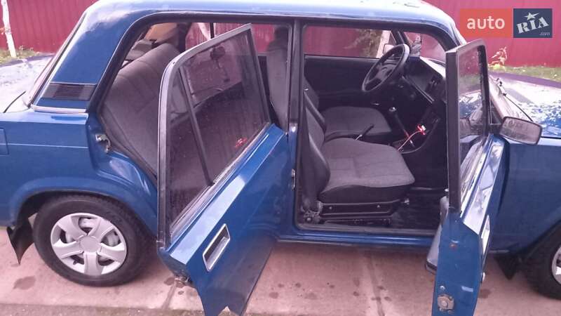 Седан ВАЗ / Lada 2107 2002 в Чорткові фото 5 Седан ВАЗ / Lada 2107 2002 в Чорткові