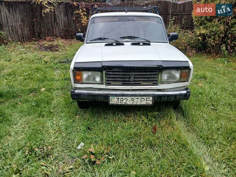 Седан ВАЗ / Lada 2107 1990 в Тячеве