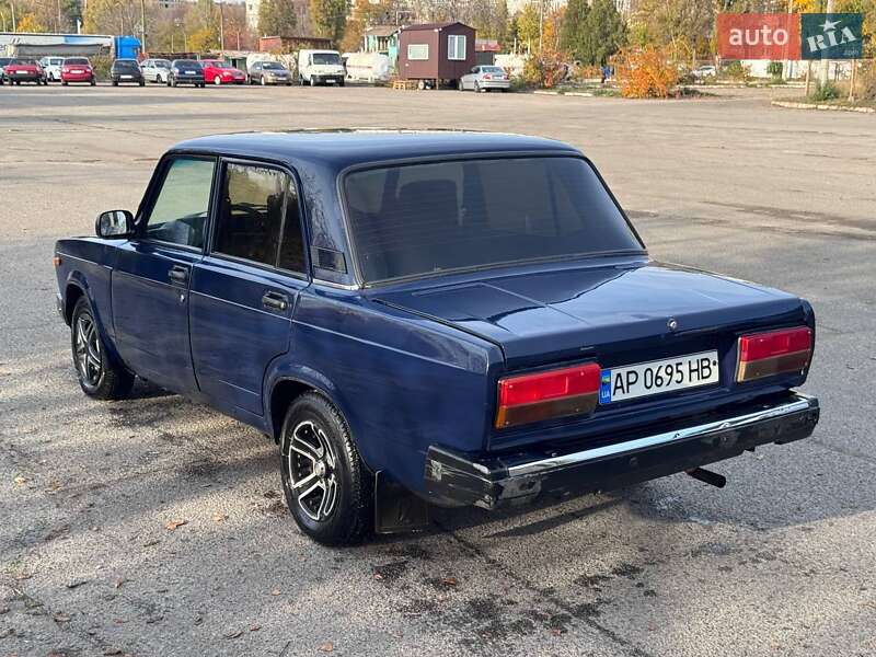 Седан ВАЗ / Lada 2107 2003 в Запорожье