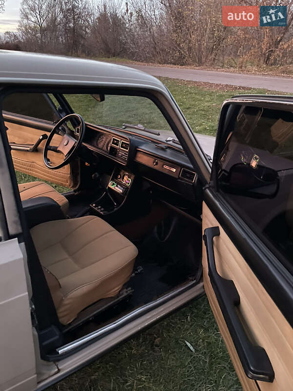 Седан ВАЗ / Lada 2107 1988 в Киеве фото 6 Седан ВАЗ / Lada 2107 1988 в Киеве