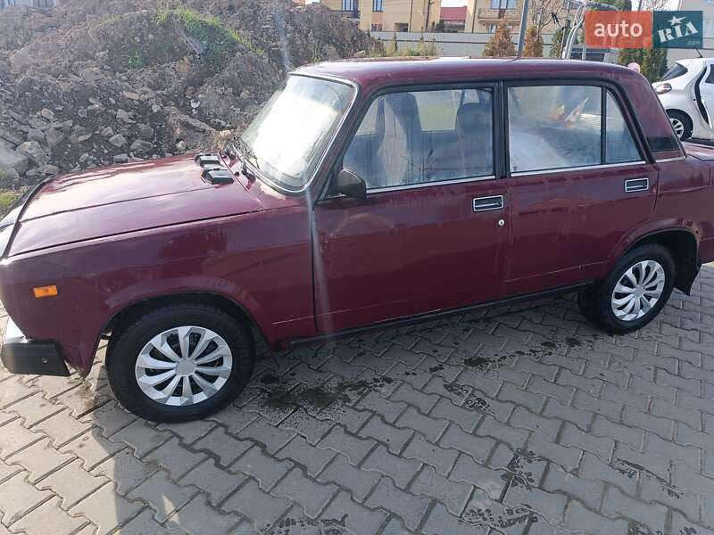 Седан ВАЗ / Lada 2107 2002 в Дрогобыче фото 2 Седан ВАЗ / Lada 2107 2002 в Дрогобыче