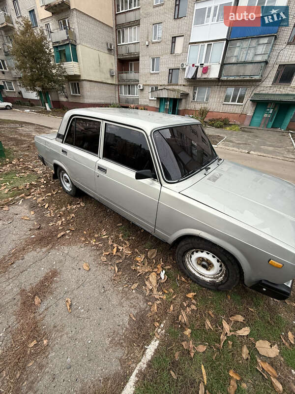 Седан ВАЗ / Lada 2107 2006 в Днепре фото 5 Седан ВАЗ / Lada 2107 2006 в Днепре