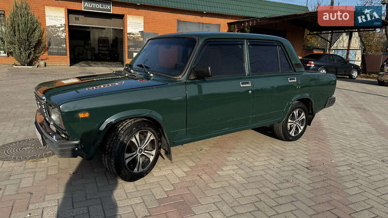 Седан ВАЗ / Lada 2107 1997 в Новомосковске