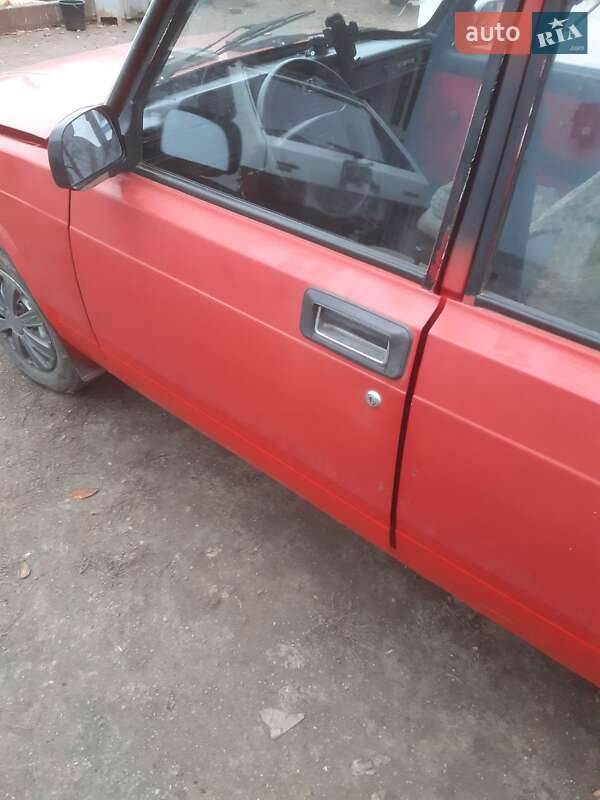 Седан ВАЗ / Lada 2107 1995 в Шполе