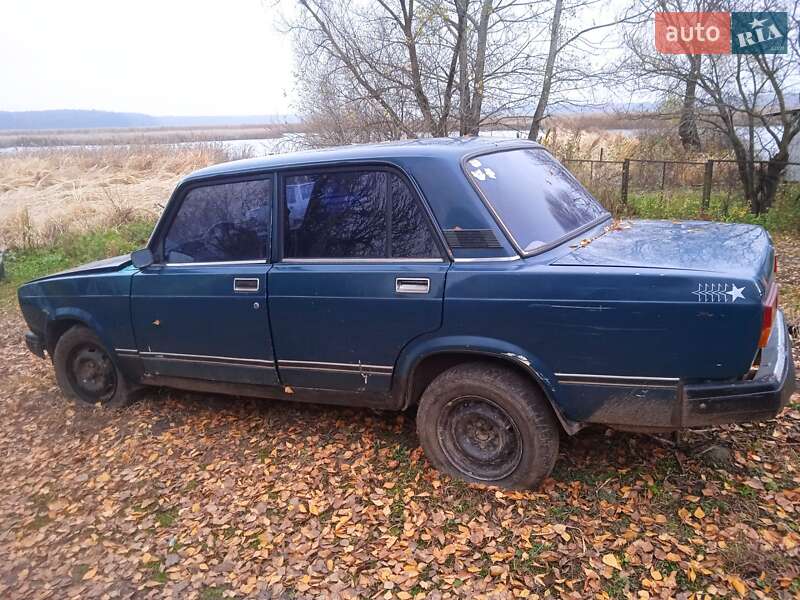 Седан ВАЗ / Lada 2107 2002 в Берестечку фото 2 Седан ВАЗ / Lada 2107 2002 в Берестечку