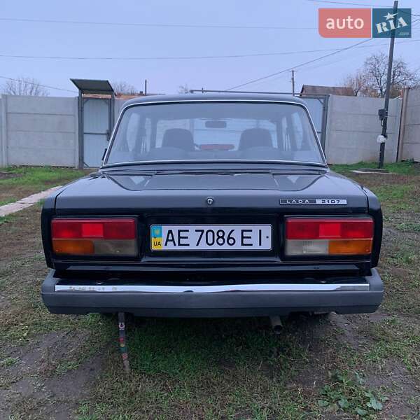 Седан ВАЗ / Lada 2107 2010 в Кривом Роге фото 5 Седан ВАЗ / Lada 2107 2010 в Кривом Роге