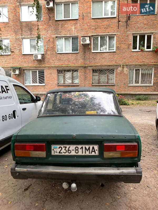 Седан ВАЗ / Lada 2107 1996 в Черкасах