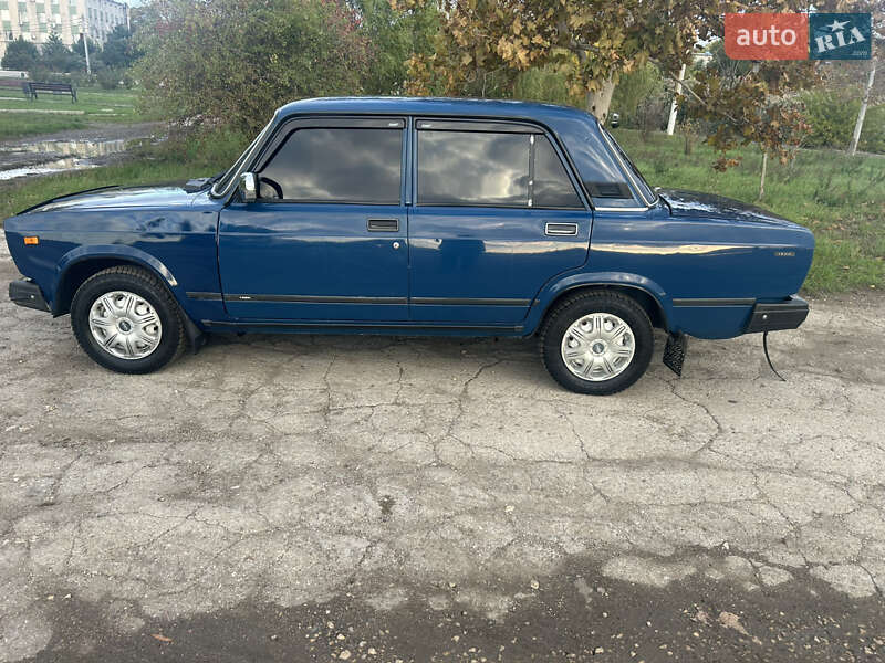 Седан ВАЗ / Lada 2107 2003 в Овідіополі фото 4 Седан ВАЗ / Lada 2107 2003 в Овідіополі