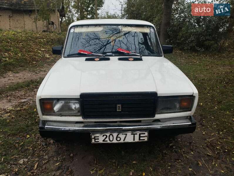 Седан ВАЗ / Lada 2107 1989 в Теребовле
