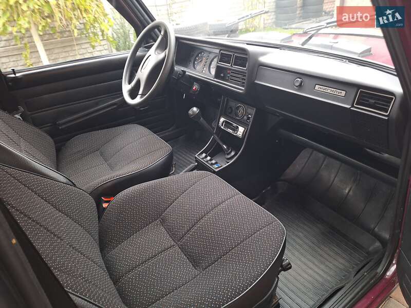 Седан ВАЗ / Lada 2107 2004 в Черкассах фото 16 Седан ВАЗ / Lada 2107 2004 в Черкассах