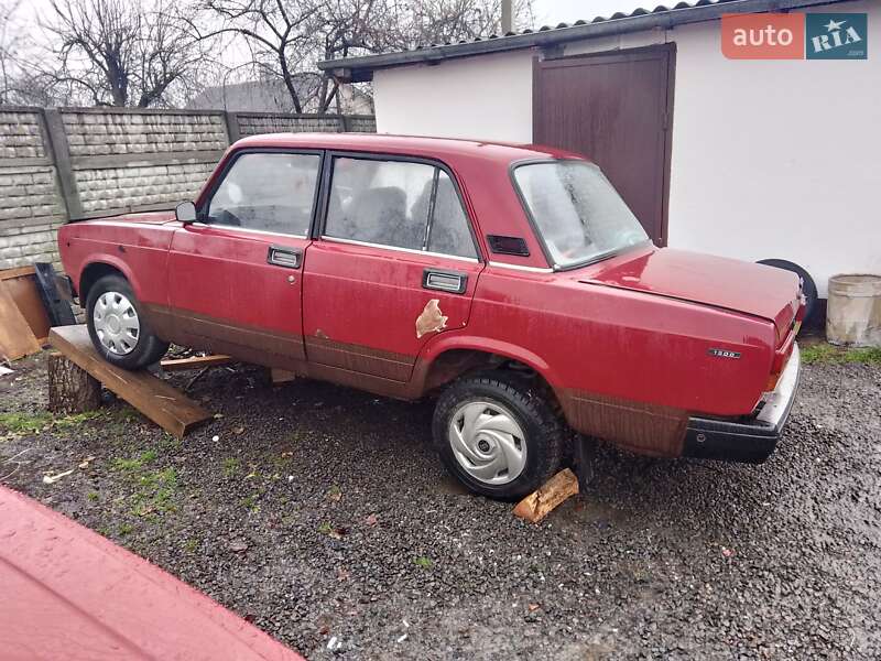 Седан ВАЗ / Lada 2107 1993 в Ровно фото 9 Седан ВАЗ / Lada 2107 1993 в Ровно