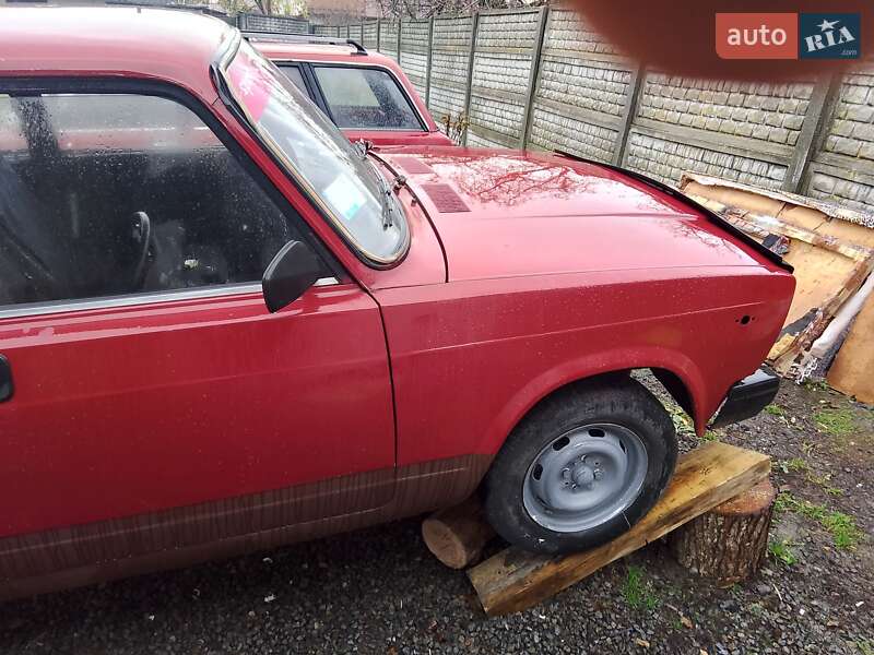 Седан ВАЗ / Lada 2107 1993 в Ровно фото 15 Седан ВАЗ / Lada 2107 1993 в Ровно