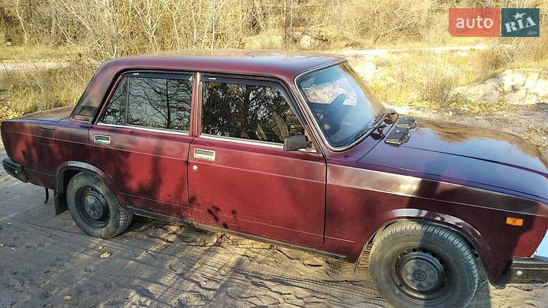Седан ВАЗ / Lada 2107 2005 в Каменском фото 3 Седан ВАЗ / Lada 2107 2005 в Каменском