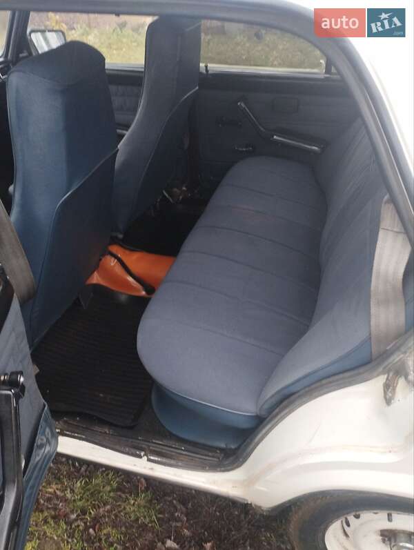 Седан ВАЗ / Lada 2107 1989 в Теребовле