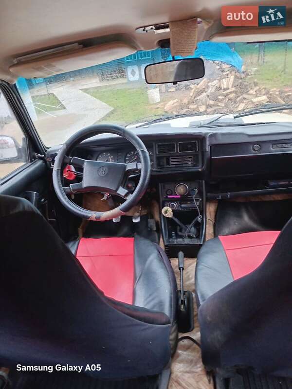 Седан ВАЗ / Lada 2107 1994 в Панке фото 7 Седан ВАЗ / Lada 2107 1994 в Панке