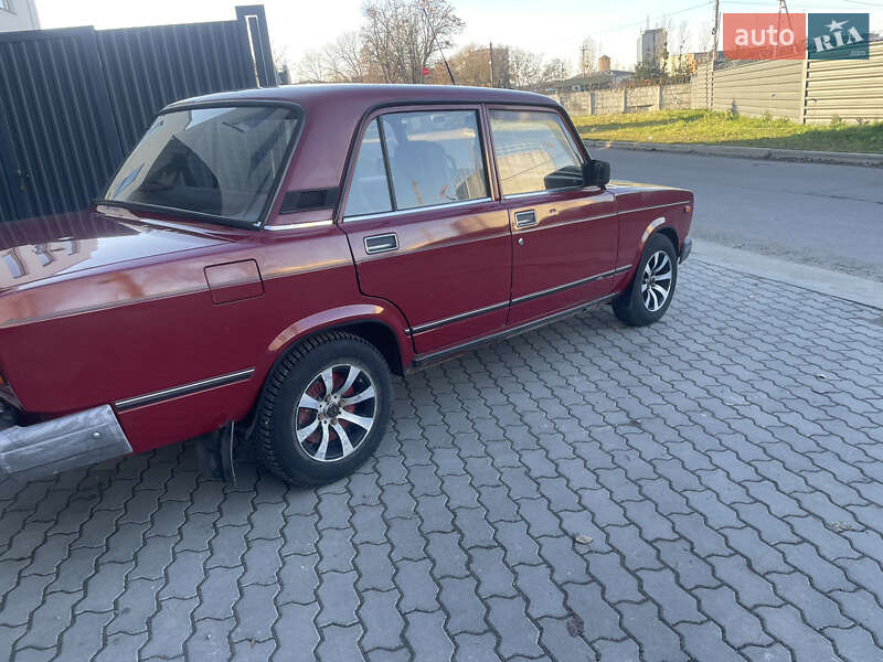 Седан ВАЗ / Lada 2107 2005 в Львове
