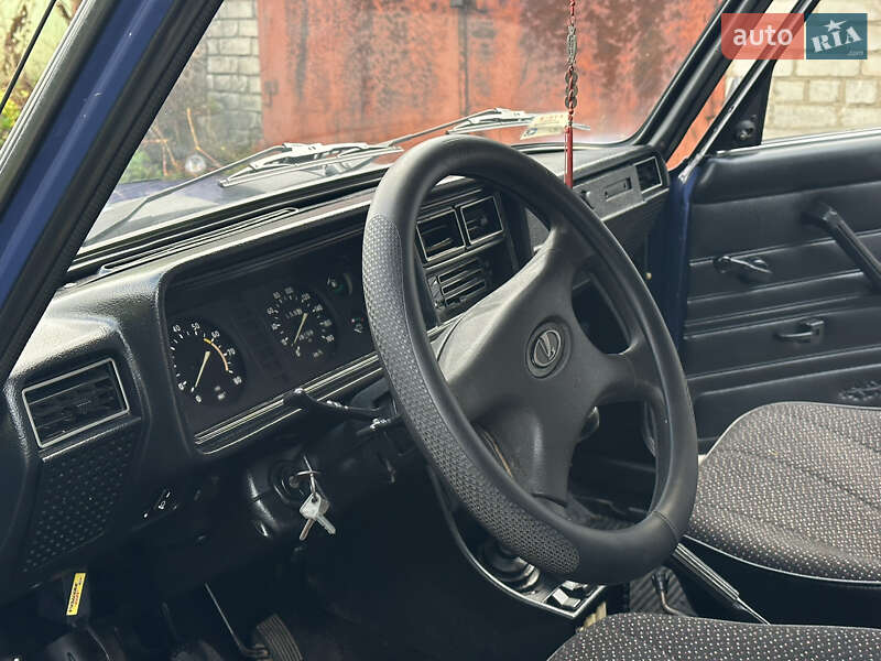 Седан ВАЗ / Lada 2107 2003 в Николаеве фото 34 Седан ВАЗ / Lada 2107 2003 в Николаеве