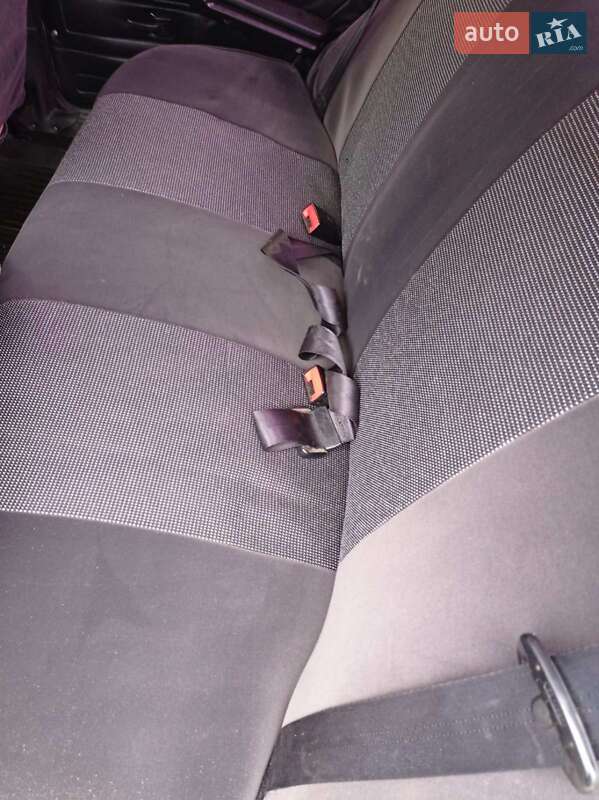 Седан ВАЗ / Lada 2107 2002 в Харькове