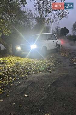Седан ВАЗ / Lada 2107 1984 в Голованівську